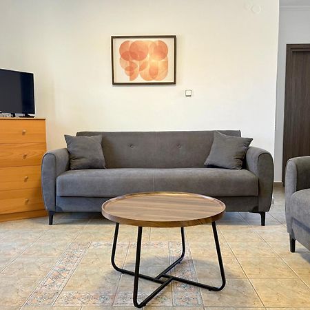 Emerald Seaside Apartment In Pefkohori Πευκοχώρι Εξωτερικό φωτογραφία