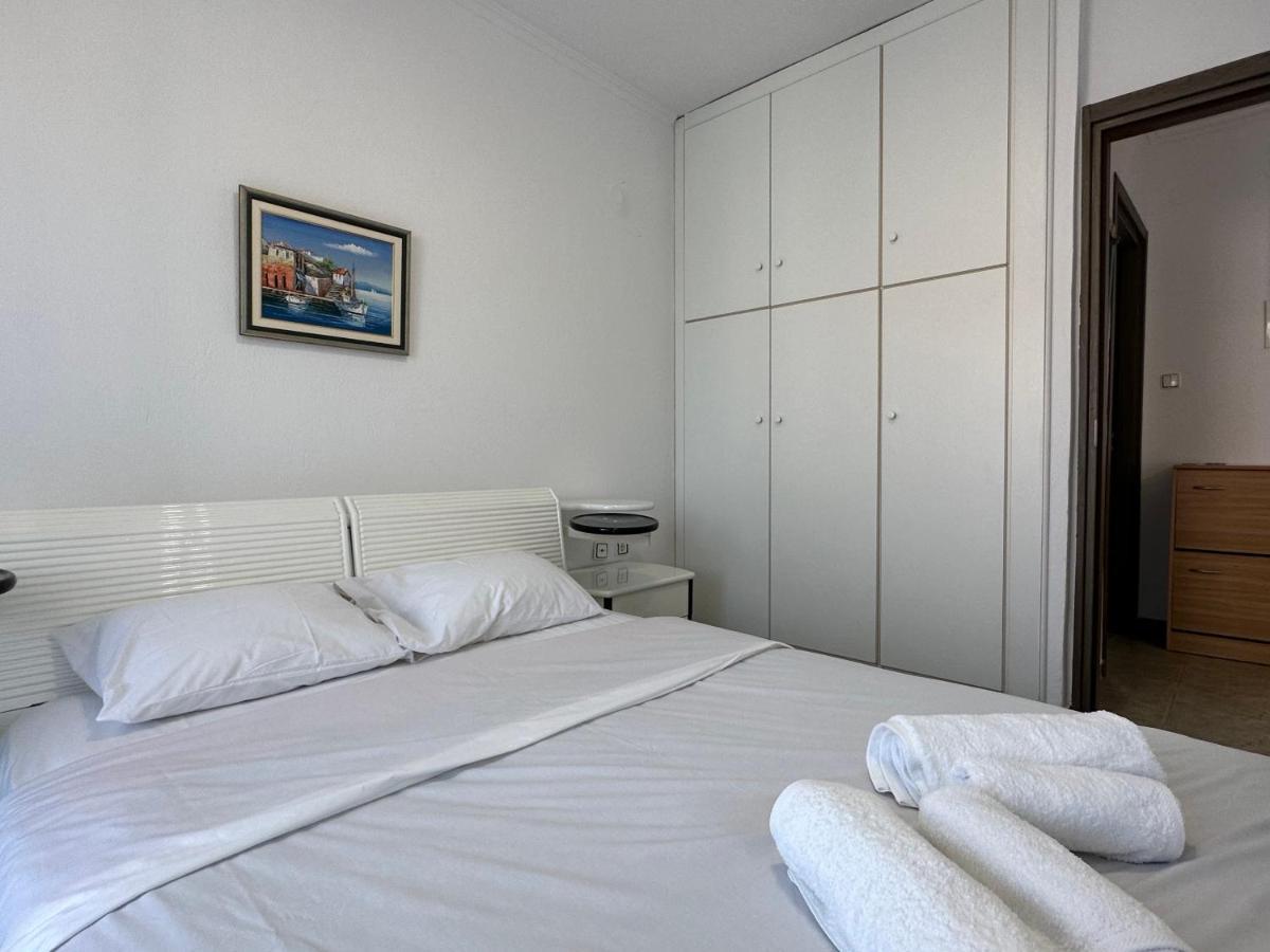 Emerald Seaside Apartment In Pefkohori Πευκοχώρι Εξωτερικό φωτογραφία